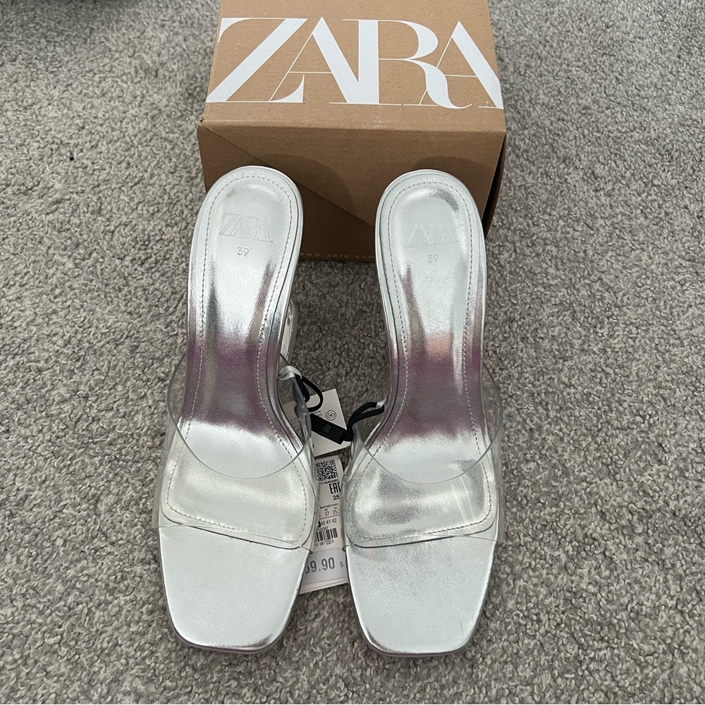 ZARA clear vinyl heels - Picture 4 of 4